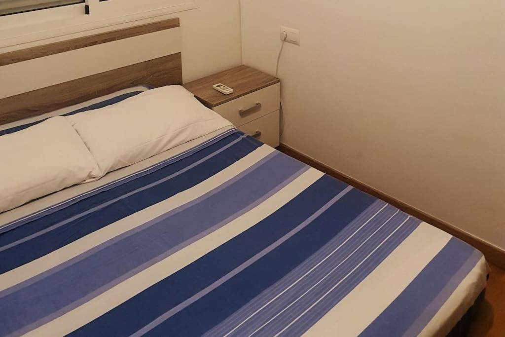 2F, Aire Acondic, 80M2, 2 Dormitorios, 4 Huespedes, Wifi Gratis La Línea de la Concepción Exterior foto