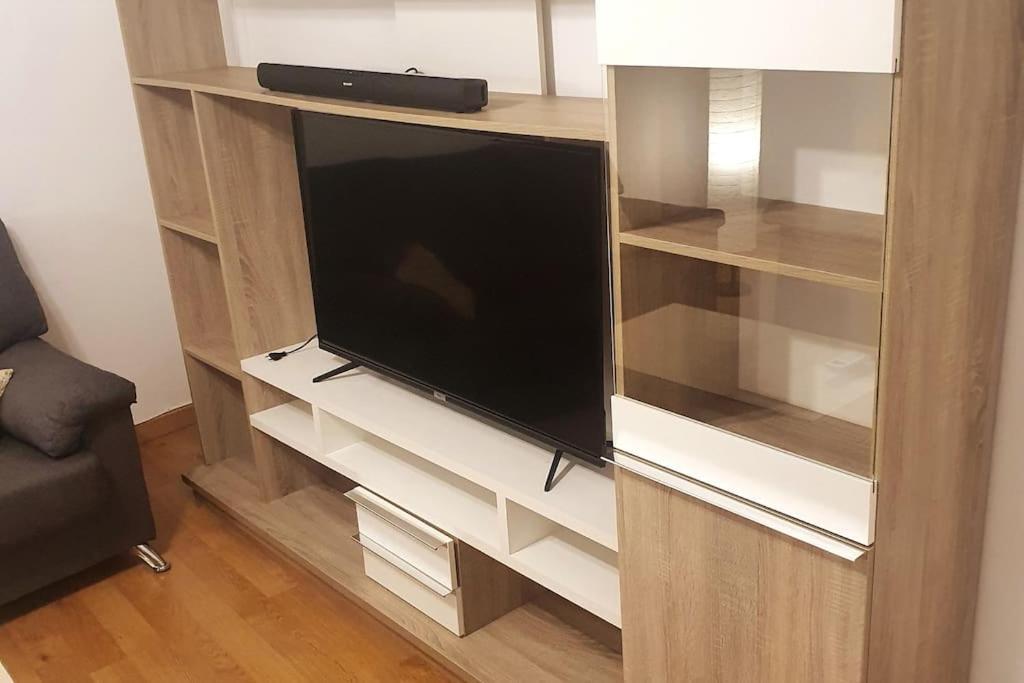 2F, Aire Acondic, 80M2, 2 Dormitorios, 4 Huespedes, Wifi Gratis La Línea de la Concepción Exterior foto